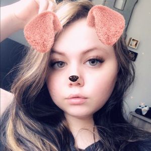 Meet your Posher, Clara